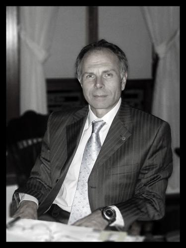 Şafak Ural